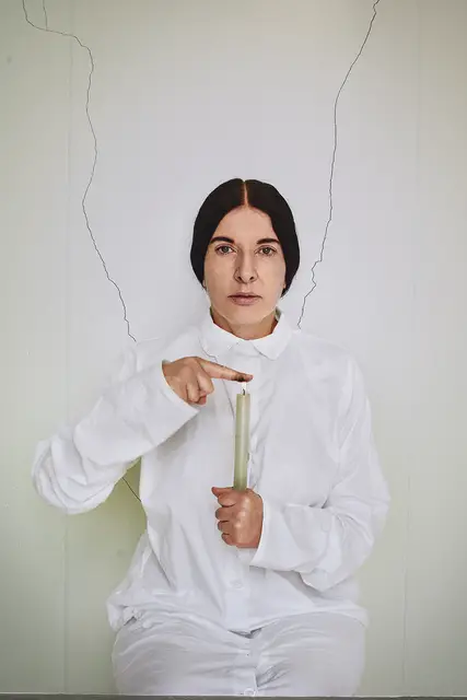 Na ekspozycji w Toruniu: Marina Abramović, Portret artystki ze świecą, 2013 r. / REPR. WOJCIECH WOŹNIAK / CSW TORUŃ
