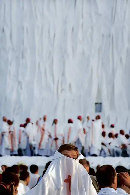 Przed papieską Mszą pod Madrytem, 21 sierpnia 2011 r. / fot. Cesar Manso / AFP / East News / 