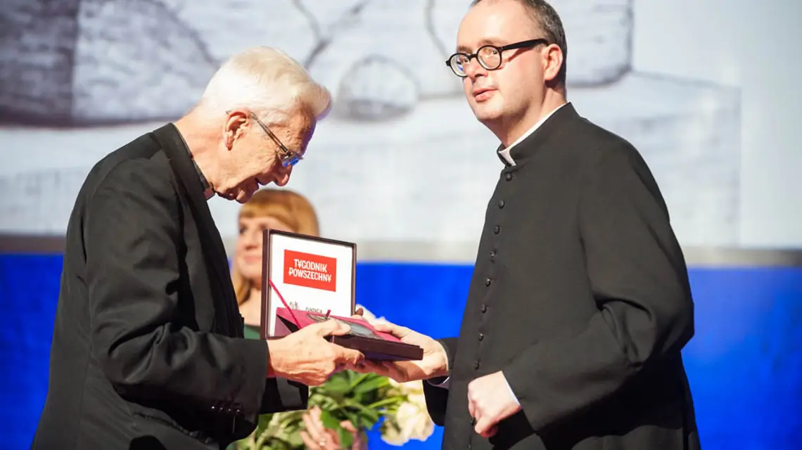 Ks. Adam Boniecki i ks. Jan Kaczkowski. Jubileusz Tygodnika Powszechnego. Fot: Paweł Ulatowski/dla TP / 