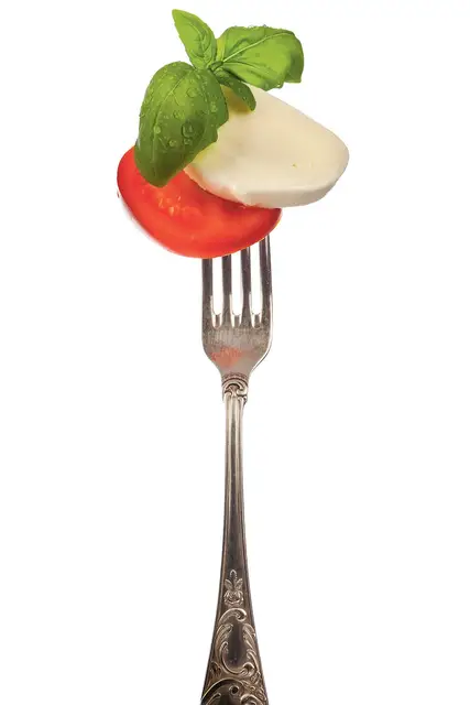 W ogromnych zbiorach danych roi się od osobliwych korelacji. Np. między rocznym spożyciem mozzarelli a liczbą doktoratów z inżynierii lądowej w USA. / ADOBESTOCK