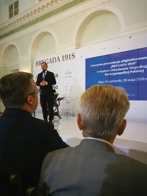 Prezydent Andrzej Duda: Chciałbym, żeby czcionka Brygada 1918 stała się dla nas przedmiotem dumy, także na 100-lecie odzyskania przez Polskę niepodległości. Chciałbym, żebyśmy jej używali. Pałac Prezydencki, 29 maja 2018 r. /  / MAREK ZALEJSKI