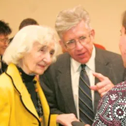 John F. Crosby i Alive von Hildebrand podczas konferencji myśli Dietricha von Hildebranda, Steubenville, październik 2007 / 
