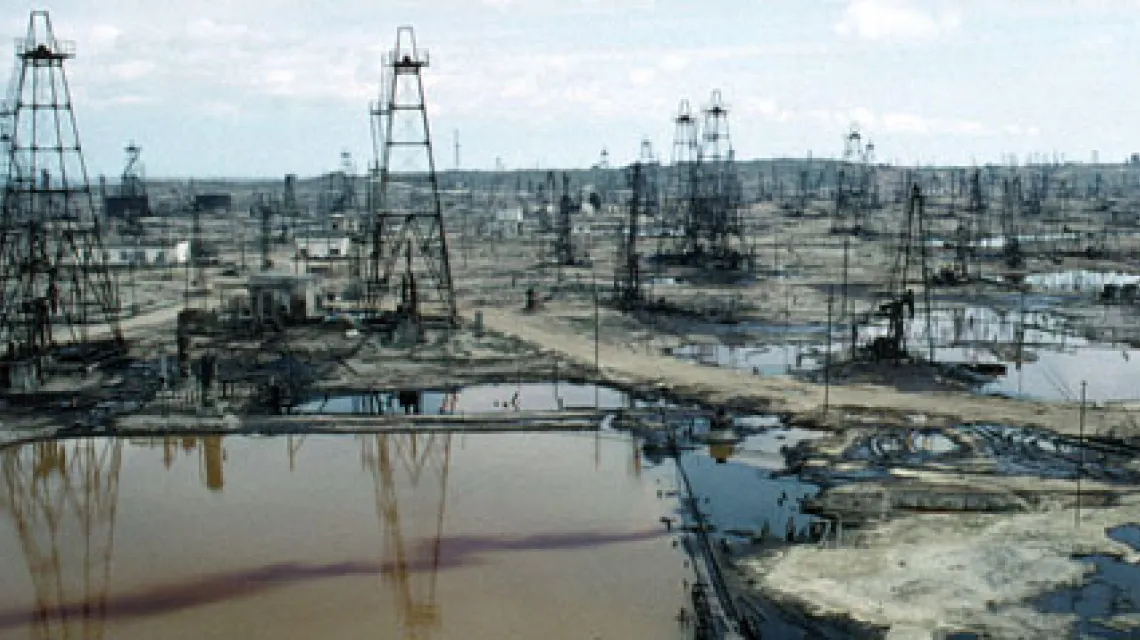 Złoża ropy zapewniają Azerbejdżanowi boom nawet w czasie globalnego kryzysu /fot. KNA-Bild / 