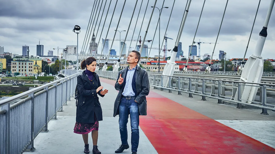 Karolina Wigura i Piotr Skwieciński, most Świętokrzyski, Warszawa, 15 września 2017 r. / MACIEJ ZIENKIEWICZ DLA „TP”