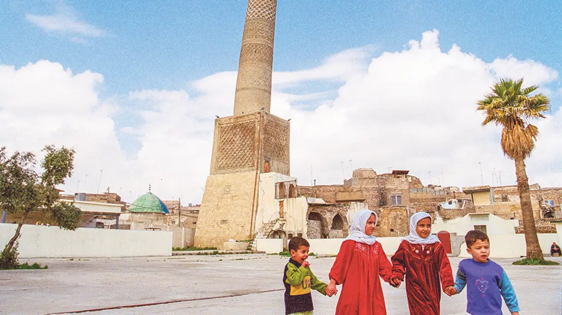 Mosulski krzywy minaret w roku 1998 r. / Fot. Erick Bonnier / Polaris / East News