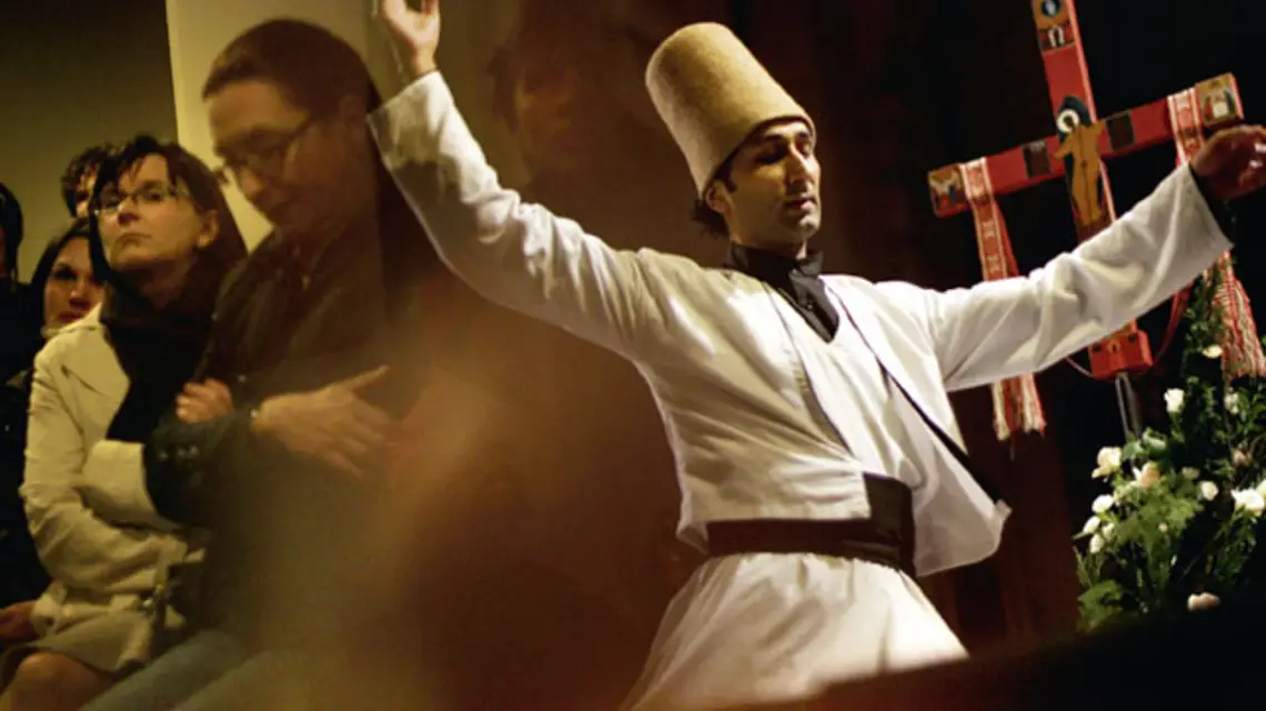 Koncert w opactwie Benedyktynów w Tyńcu, podczas którego spotkali się śpiewający gregoriańskie chorały zakonnicy oraz tureccy sufi /fot. Tomasz Żurek / Inimage / 