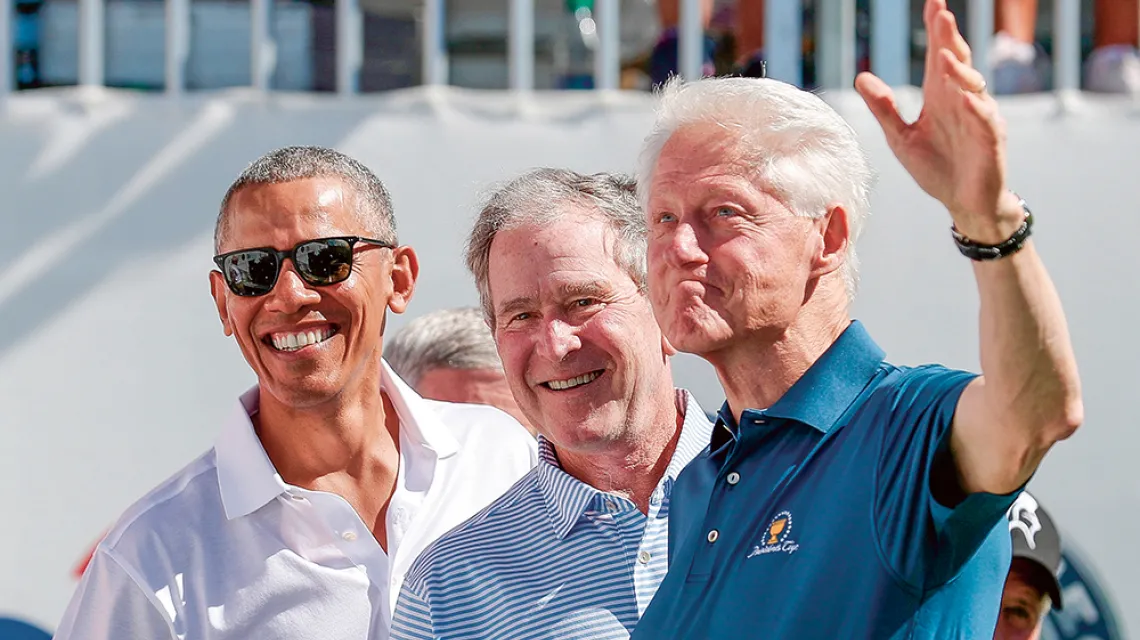 Barack Obama, George W. Bush i Bill Clinton w Liberty National Golf Club w New Jersey, 2017 r. / ROB CARR / GETTY IMAGES