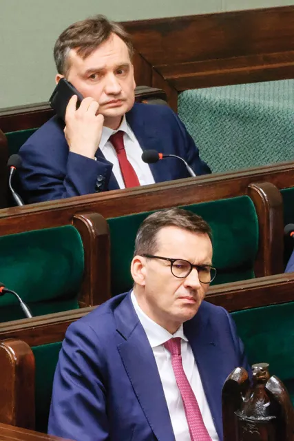 Mateusz Morawiecki i Zbigniew Ziobro, posiedzenie Sejmu. Warszawa, 26 maja 2022 r. / JACEK DOMIŃSKI / REPORTER