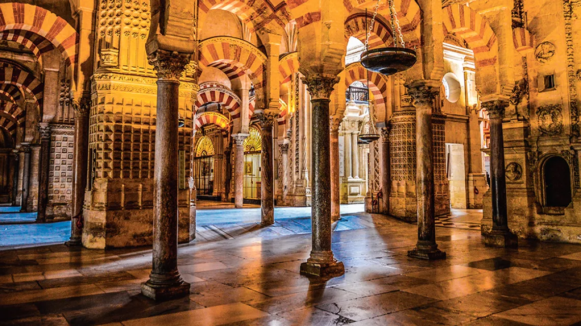 Wnętrze świątyni w Kordobie, 2015 r. / ISTOCK / GETTY IMAGES