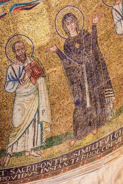 Maryja jako biskupka? – mozaika w bazylice na Lateranie / IVAN VDOVIN / ALAMY STOCK PHOTO / BEW