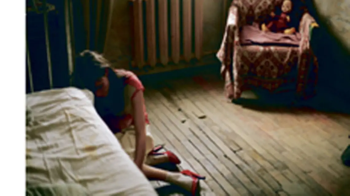 „Ładunek 200” – upodleni przez system (na zdjęciu Agnija Kuzniecowa) /fot. Canal+ / 