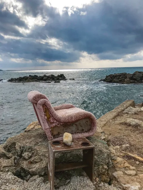 Plaża w pobliżu Chalikounas, Korfu, 14 listopada 2021 r. / ULA IDZIKOWSKA