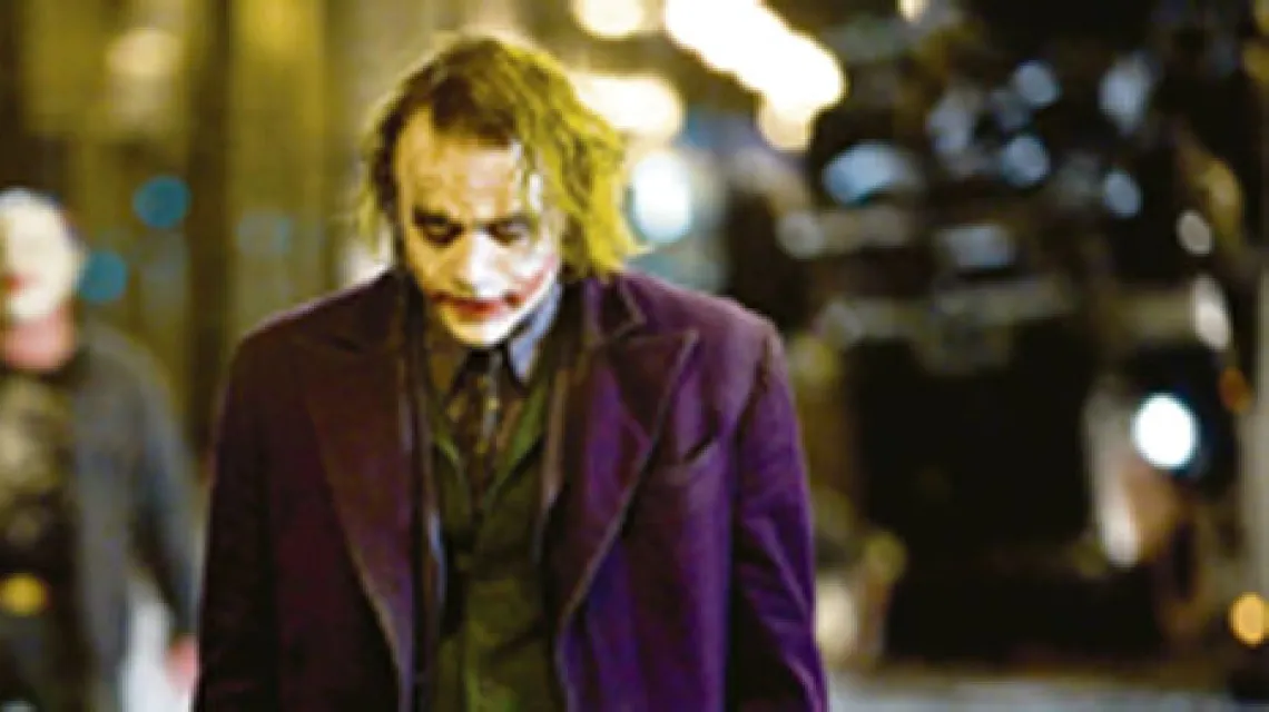 Heath Ledger – Joker, który przestał być roześmianym błaznem /fot. materiały dystrybutora / 