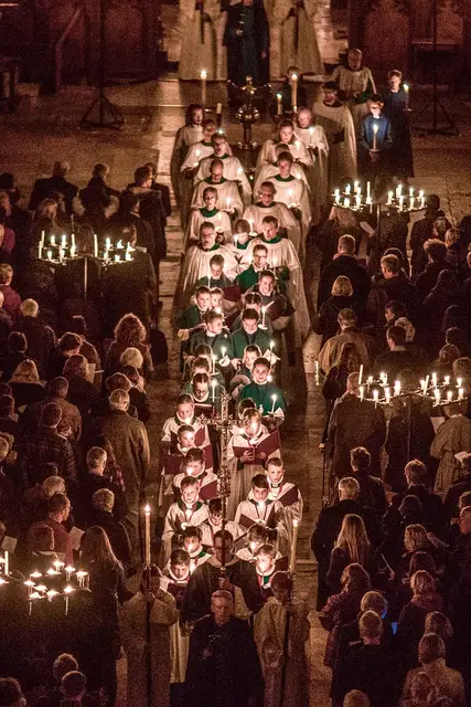 Procesja roratnia w katedrze w Salisbury, 1 grudnia 2018 r. / MATT CARDY / GETTY IMAGES