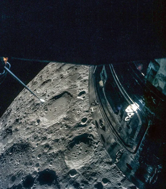 Księżyc z pokładu Apolla 13, kwiecień, 1970 r. / NASA