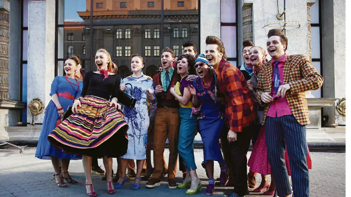 Radzieccy bikiniarze – kadr z filmu „Stiljagi” / fot. materiały dystrybutora / 