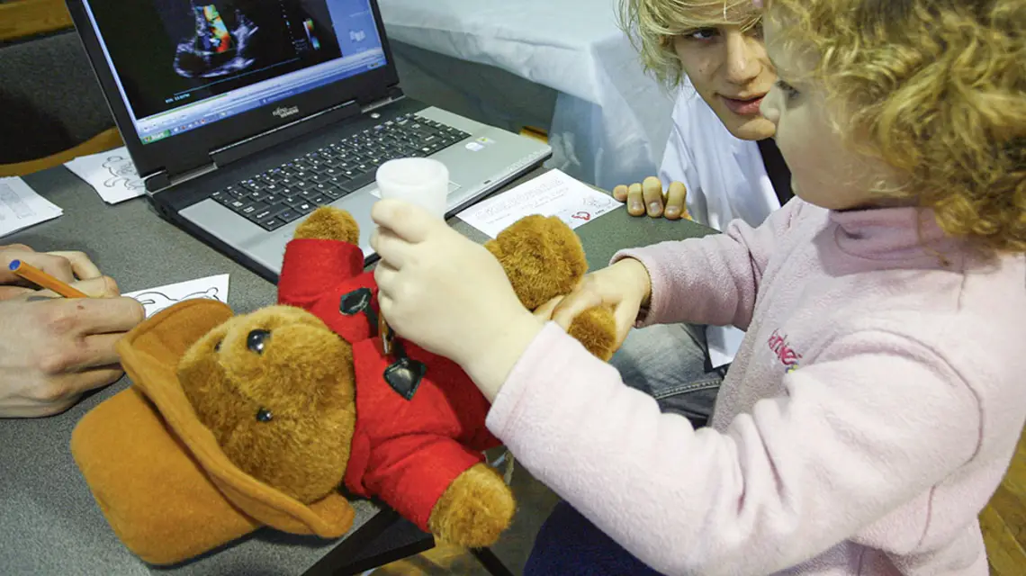 „Szpital Pluszowego Misia” – projekt organizowany przez Europejskie Stowarzyszenie Studentów Medycyny / JERZY DUDEK / FORUM