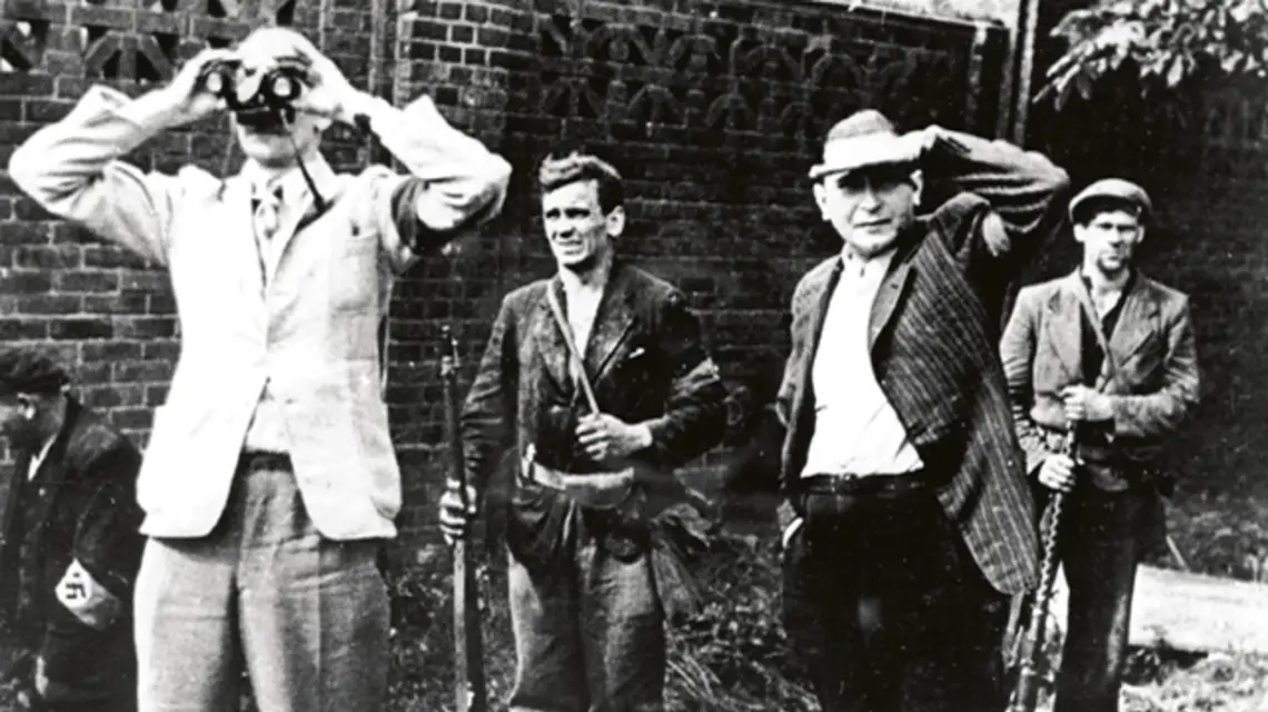 Niemieccy dywersanci w Michałowicach koło Siemianowic, wrzesień 1939 r. / fot. IPN / 