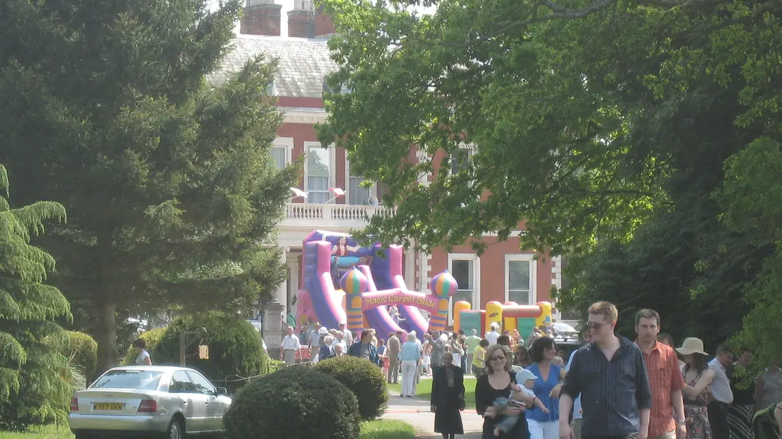 Fawley Court w Zielone Świątki 2008 r. /fot. Daniel Wiśniewski / 