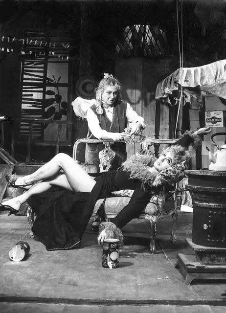 „Każdy kocha Opalę” ,Wrocławski Teatr Współczesny, 1968 r. / GRAŻYNA WYSZOMIRSKA / INSTYTUT TEATRALNY IM. ZBIGNIEWA RASZEWSKIEGO