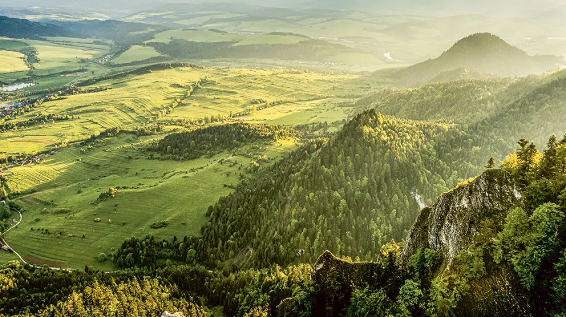 Widok na dolinę Dunajca z Trzech Koron, przez które przebiega liczący 184 km szlak Tarnów–Wielki Rogacz. Maj 2020 r. / ŁUKASZ SUPERGAN / ARCHIWUM PRYWATNE