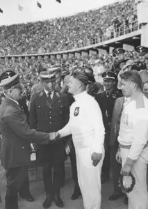 Adolf Hitler na olimpiadzie w Berlinie w sierpniu 1936 r. / 