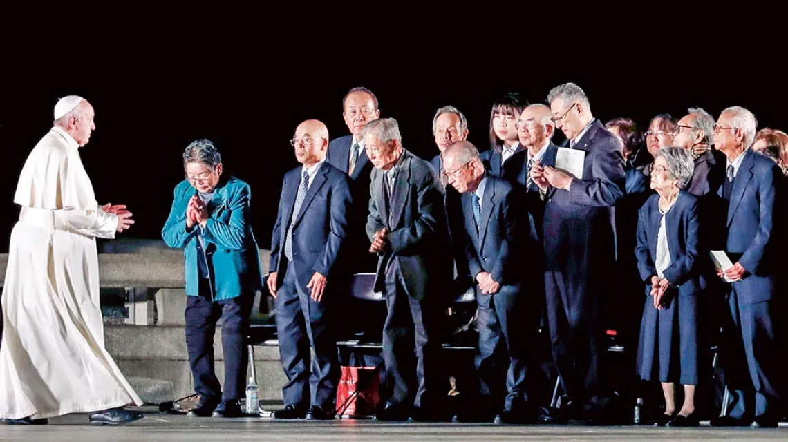 Spotkanie papieża Franciszka z Japończykami, którzy przeżyli wybuch bomby atomowej, Park Pokoju w Hiroszimie, 24 listopada 2019 r. / KIM KYUNG-HOON / REUTERS / FORUM