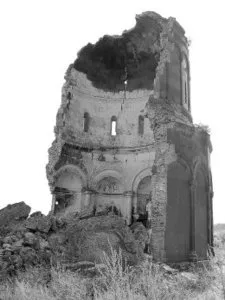 Pozostałości po liczącej prawie 2000 lat ormiańskiej obecności we wschodniej Turcji: kościół w Ani na granicy z Armenią / 