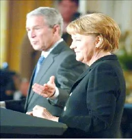 Kanclerz Angela Merkel i prezydent George Bush w Waszyngtonie, 13 stycznia 2006 (fot. Bundesregierung) / 