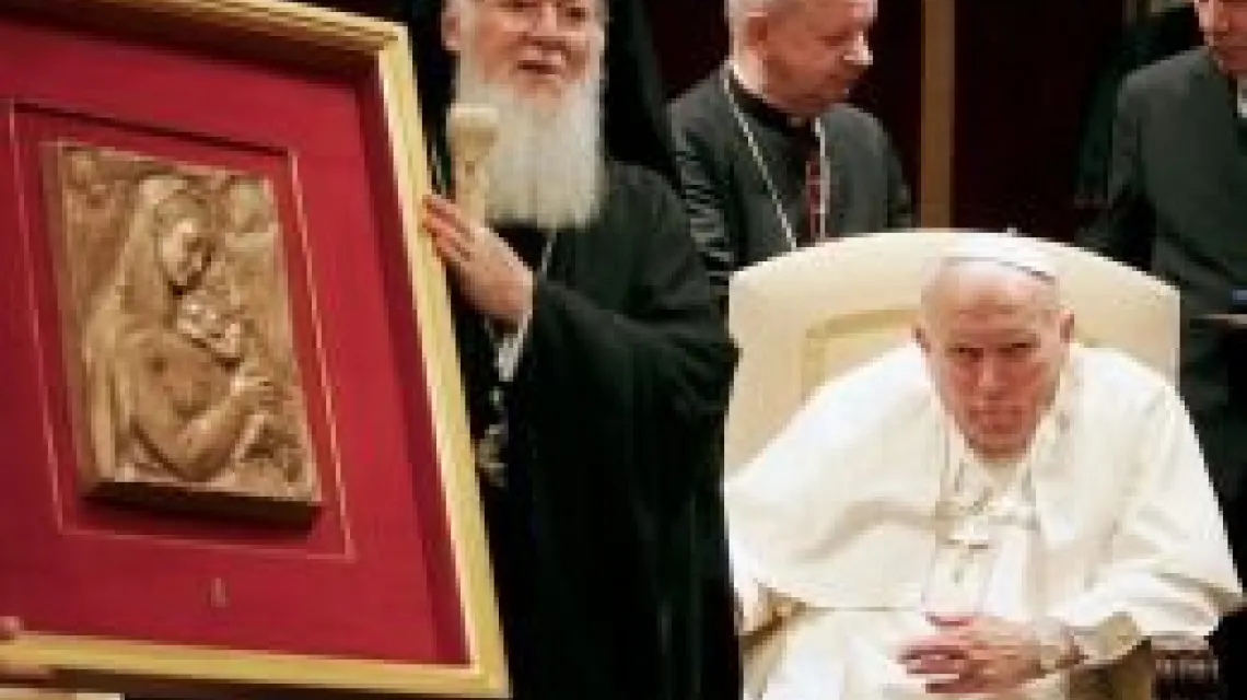 Bartłomiej I z Janem Pawłem II w Watykanie, czerwiec 2004 / 