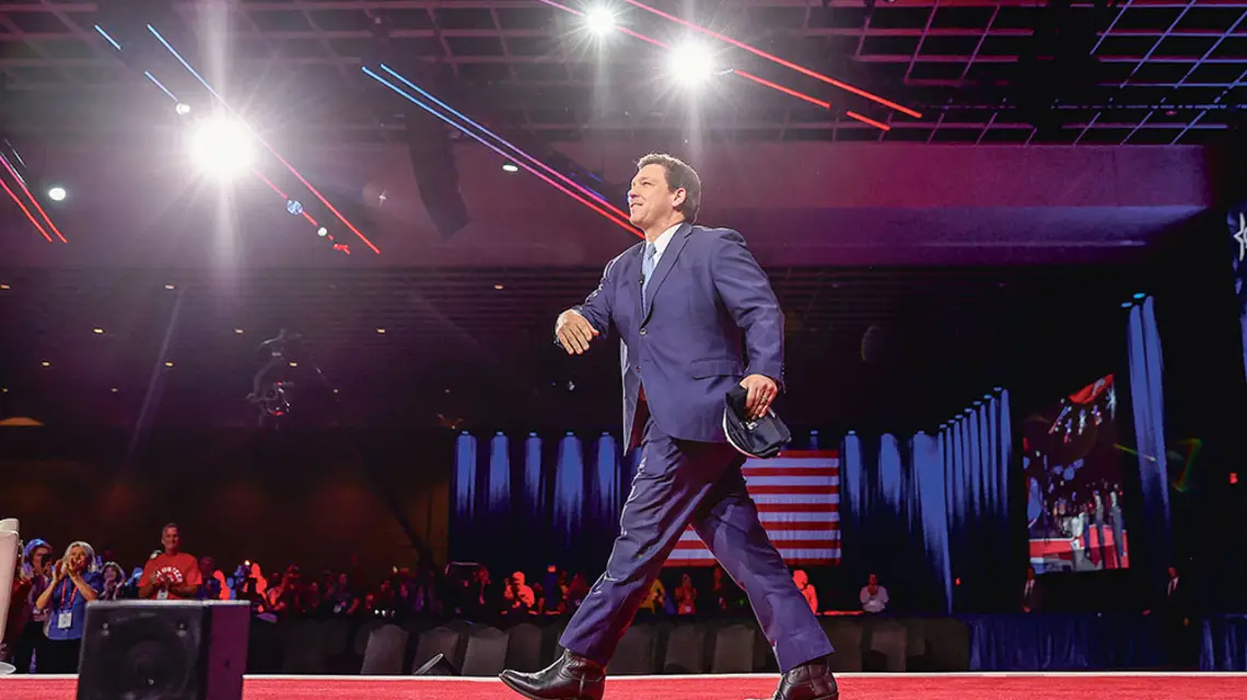 Ron DeSantis na konferencji konserwatystów w Orlando na Florydzie, 24 lutego 2022 r. / JOE RAEDLE / GETTY IMAGES