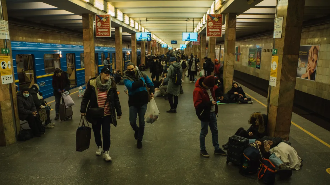 Stacja metra plac Kontraktowy. Kijów, 25 lutego 2022 r. / FOT. PAWEŁ PIENIĄŻEK / 