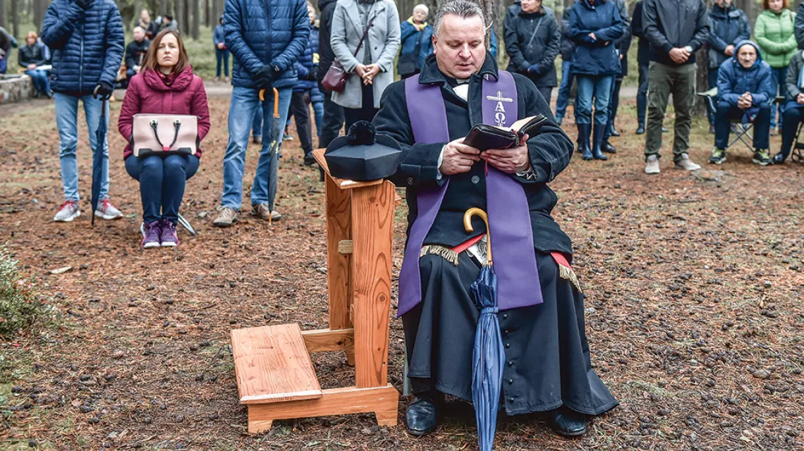 Podczas mszy św. w Lesie Piaśnickim koło Wejherowa, październik 2019 r. / ŁUKASZ DEJNAROWICZ / FORUM