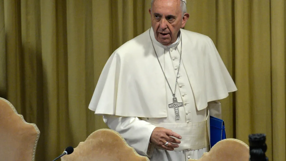  Papież Franciszek na sesji Synodu o Rodzinie, październik 2015 r. ANDREAS  SOLARO AFP/EAST NEWS / 