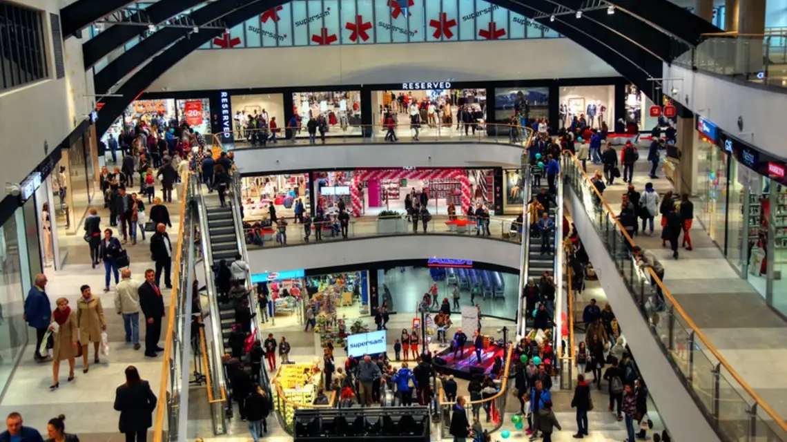Centrum handlowe Supersam przy ul. Piotra Skargi w Katowicach. 10.10.2015 r. / / Fot. Beata Zawrzel/REPORTER/EASTNEWS