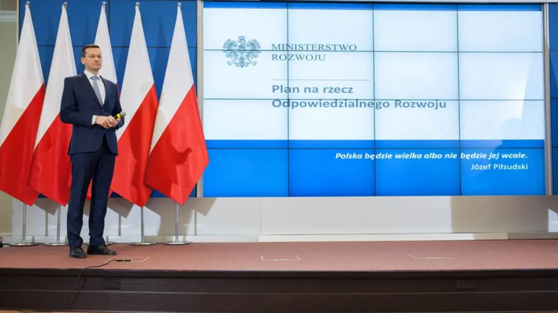  Konferencja prasowa premier Beaty Szydło i ministra Mateusza Morawieckiego dotycząca planu rozwoju gospodarki. Warszawa, 16.02.2016 r. / / Fot. Darek Redos/REPORTER/EASTNEWS