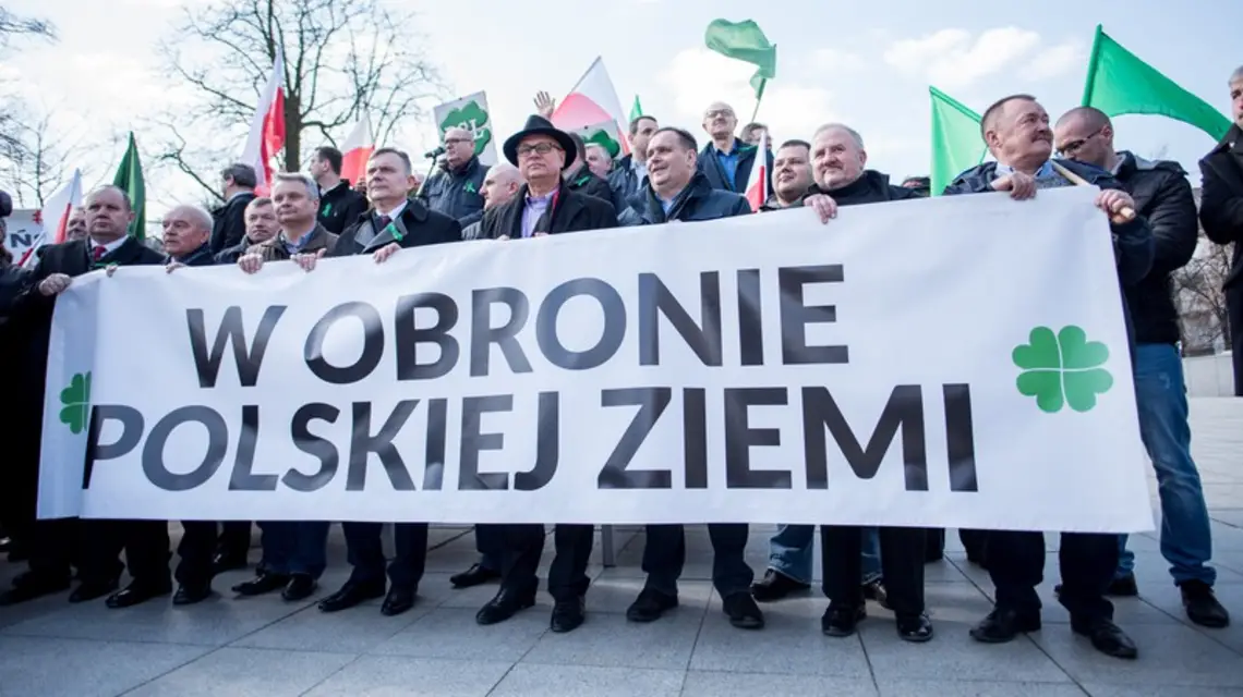 Manifestacja PSL „W obronie polskiej ziemi”. Warszawa, 16.03.2016 r. / / Fot. Kacper Bierylo/EASTNEWS