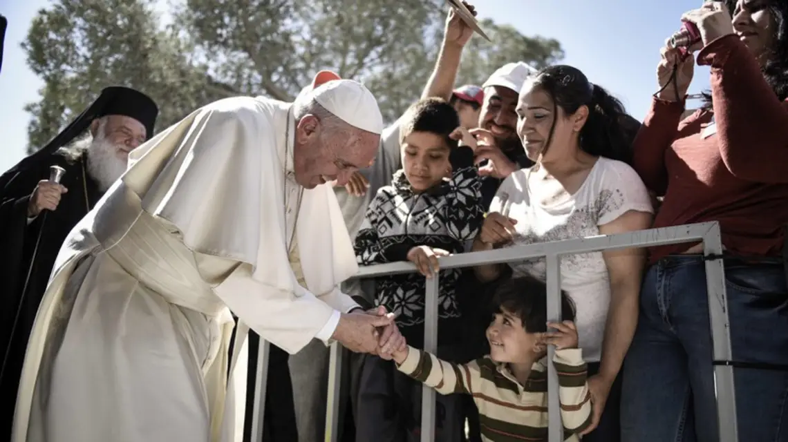 Franciszek na wyspie Lesbos. Fot: AP/EASTNEWS / 