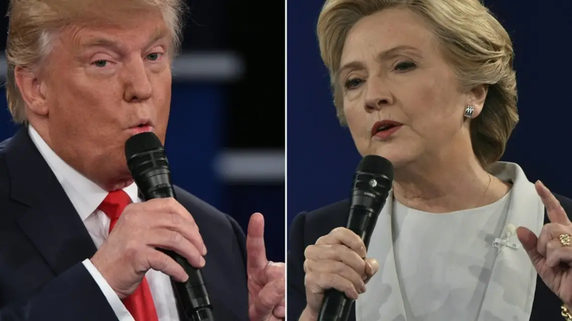 Donald Trump i Hillary Clinton podczas drugiej debaty prezydenckiej, 09.10.206 r. / / Fot. Paul J. Richards/ AFP PHOTO/ EASNEWS