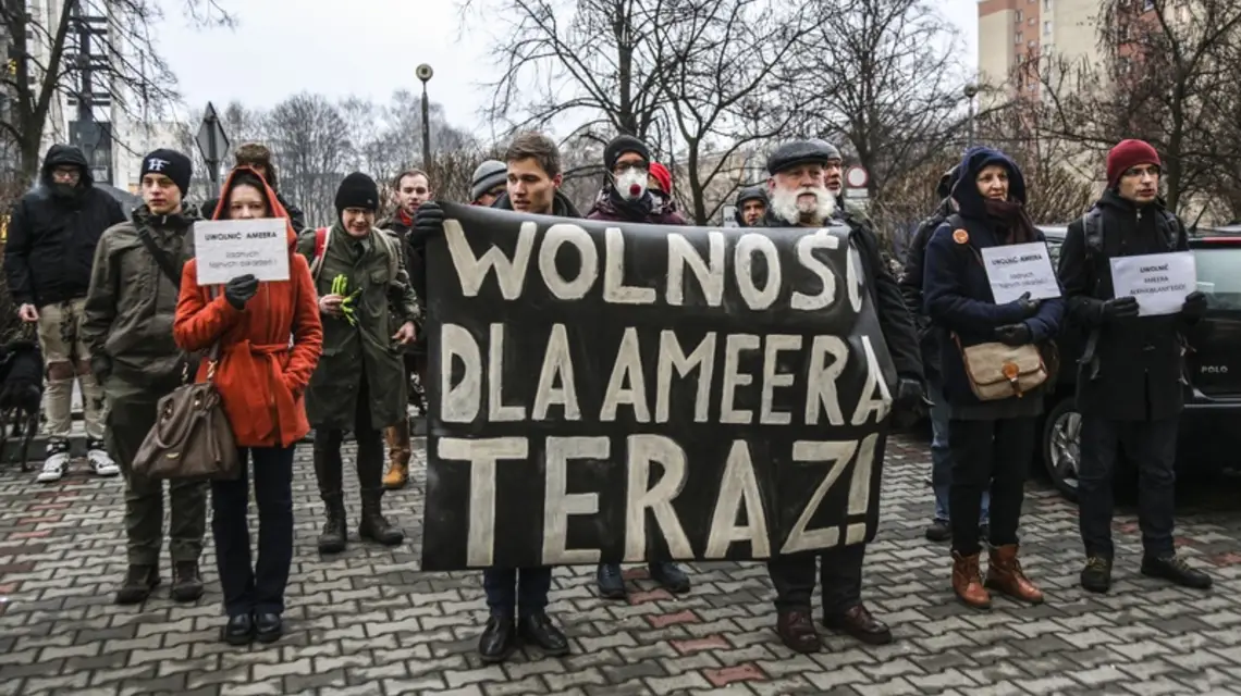 Pikieta „Solidarni z Ameerem” przed Collegium Novum UJ, Kraków, październik 2016 r. / / Fot. Beata Zawrzel / REPORTER