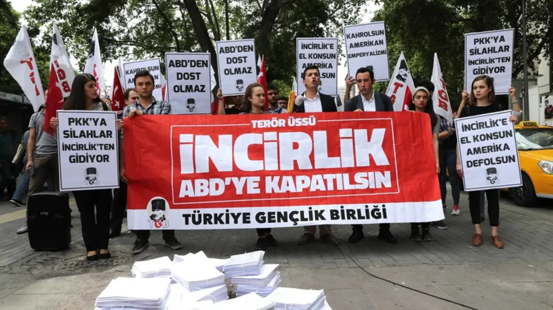 Protest w pobliży ambasady USA w Ankarze, 8.06.2017 r. / / Fot. ADEM ALTAN /AFP / EASTNEWS