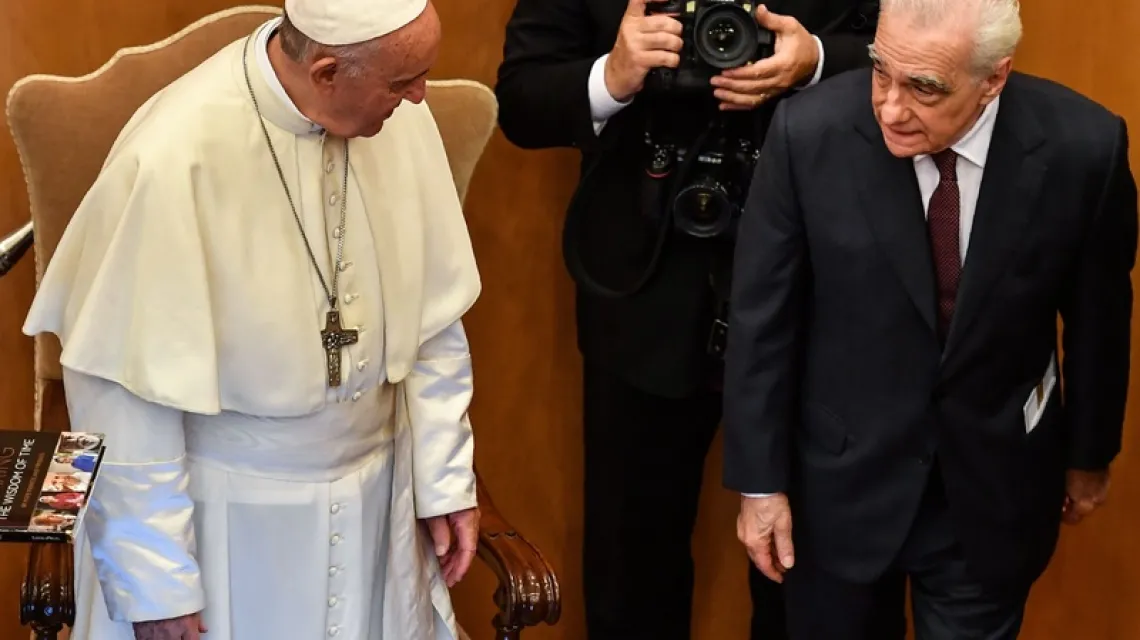 Papież Franciszek z Martinem Scorsese podczas sesji "Mądrość czasu", Watykan, 23 października 2018 r. / Fot. Alberto Pizzoli / AFP / East News / 