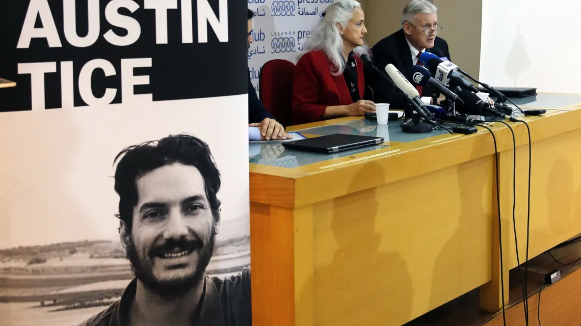 Rodzice Austina Tice'a podczas konferencji prasowej w Bejrucie, grudzień 2018 r. Fot. AP/Associated Press/East News / 