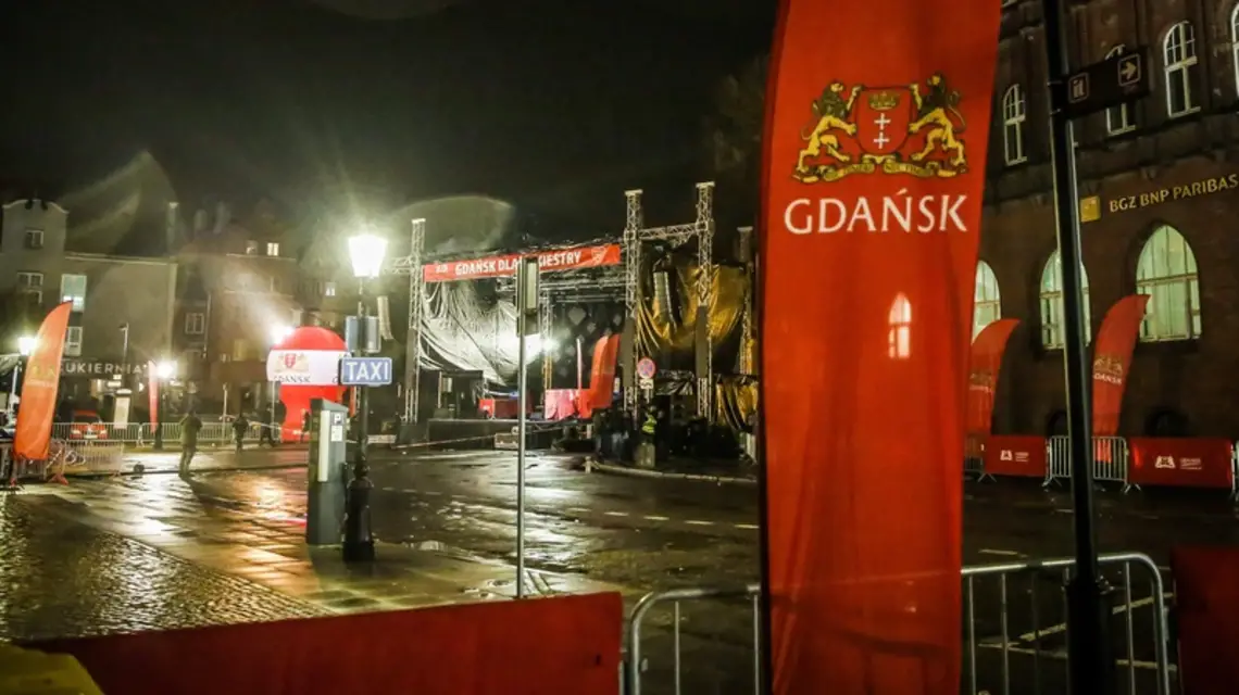 Plac Węglowy w Gdańsku, gdzie podczas finału Wielkiej Orkiestry Świątecznej Pomocy nożownik zaatakował prezydenta miasta Pawła Adamowicza. 13 stycznia 2019 r. / / fot. KAROLINA MISZTAL / REPORTER