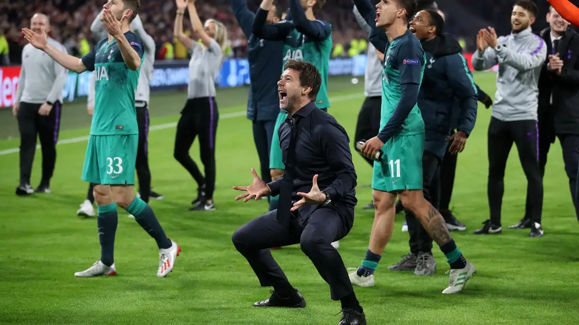Radość trenera Tottenhamu Mauricio Pochettino i jego piłkarzy po awansie do finału Ligi Mistrzów, Amsterdam, 8 maja 2019 r. / Fot. Adam Davy / Press Association / East News / 