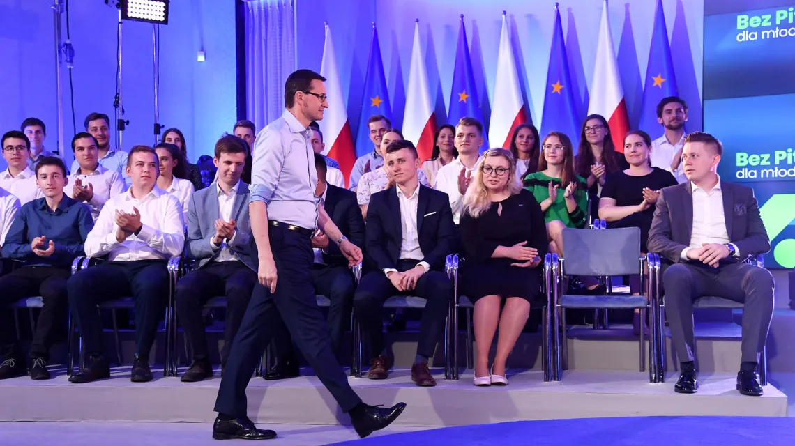 Premier Mateusz Morawiecki na spotkaniu #BezPITdlaMlodych, czerwiec 2019 r. / Fot. Mateusz Jagielski / East News / 