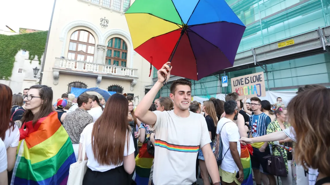  Manifestacja solidarności ze społecznością LGBT+ "Kraków wolny od nienawiści", lipiec 2019 r. / Fot. Jan Graczyński / East News / 
