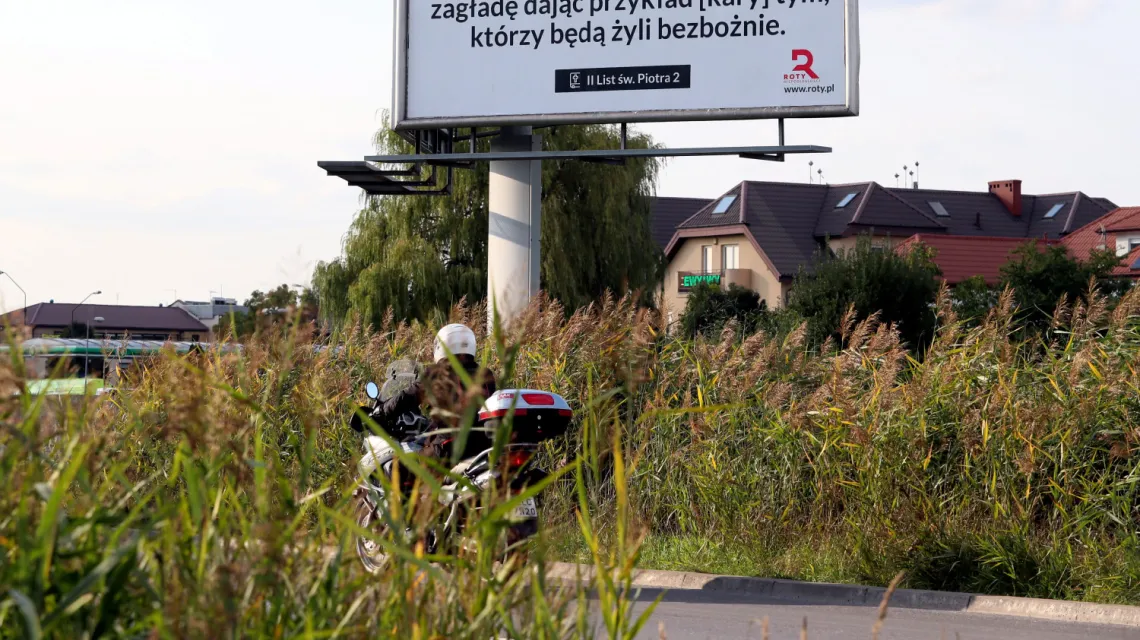 Akcja billboardowa stowarzyszenia Roty Niepodległości, 11 września 2020, Warszawa. Fot. Piotr Molecki/East News / 