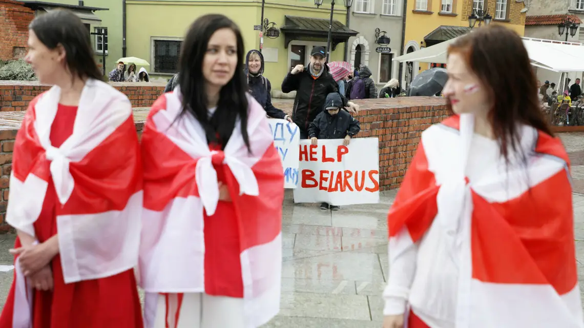 Warszawska Akcja Solidarnościowa z Białorusią, Plac Zamkowy. 29 maja 2021 r. / Fot. Jakub Kaminski/East News / 