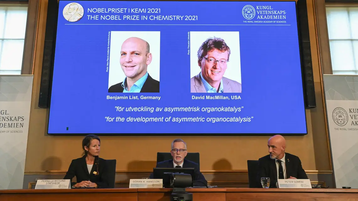 Ogłoszenie laureatów Nagrody Nobla z chemii, Sztokholm 6 października 2021 r. / JONATHAN NACKSTRAND/AFP/East News / 